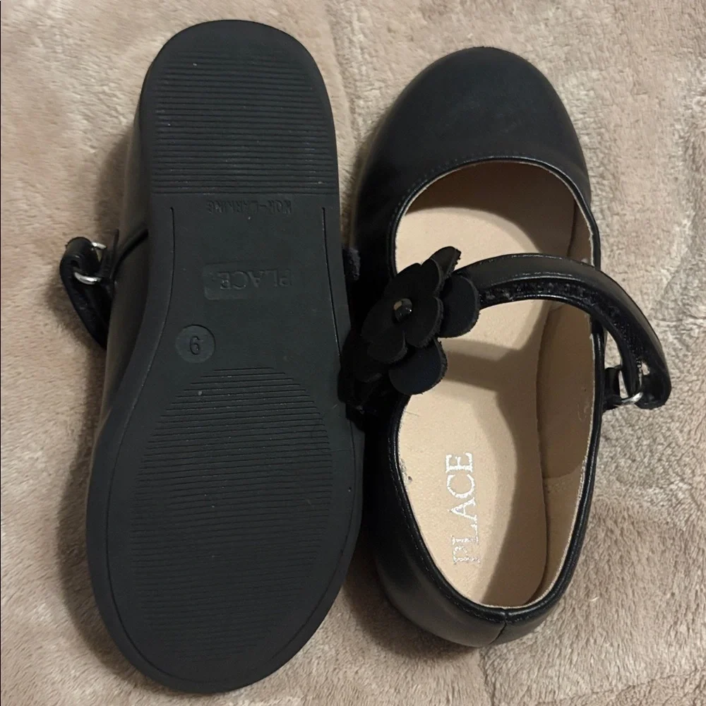 Place Black Mary Jane Dress Shoes with Flower Accent